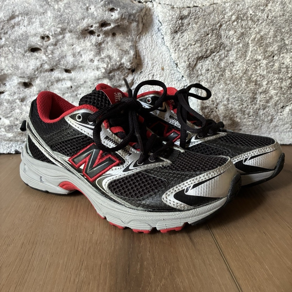 New Balance 533 Running Athletic Tennis Shoes Black Red Boys Girls Size 2 2Y